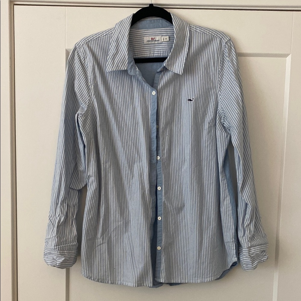 Women’s Vineyard Vines Blue and White Button Down